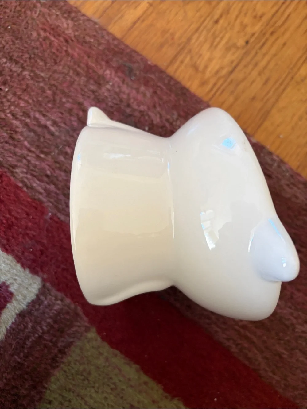 Nice Paws! Ceramic pedestal step ceramic kitty food bowl